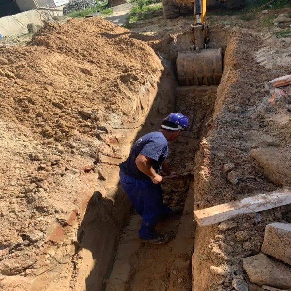 Instalação De Rede De Água Tratada